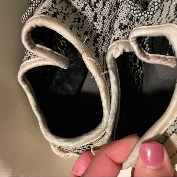 Adidas Yeezy Boost 350 Turtle Dove Size 11 - Picture 9 of 16